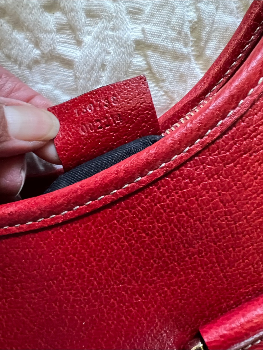 Gucci Abbey Shoulder Bag with Gold Hardware - Picture 17 of 17